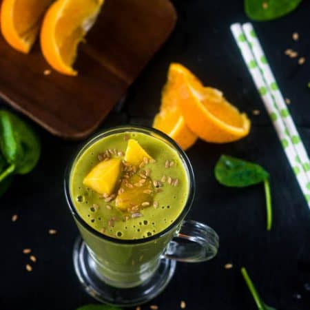 Orange mango green smoothie Orange mango green smoothie