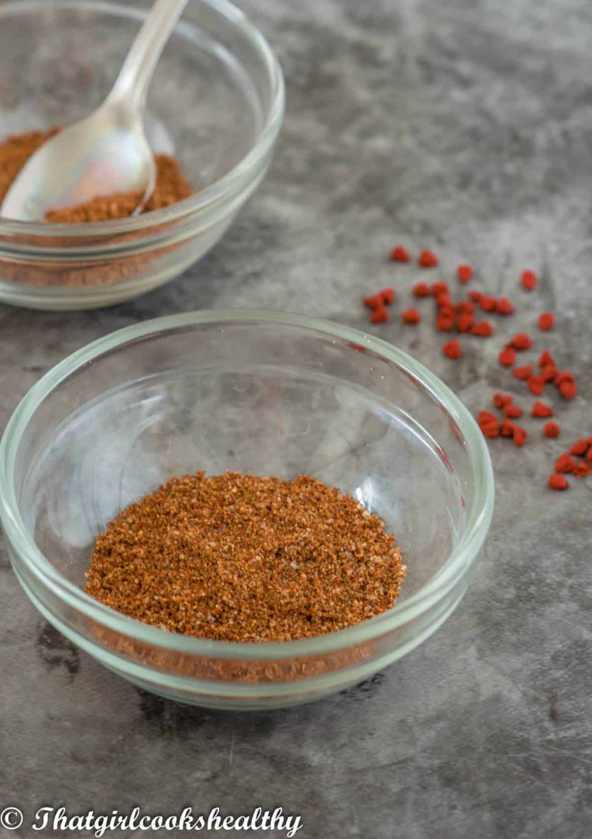 sazon with annatto seeds