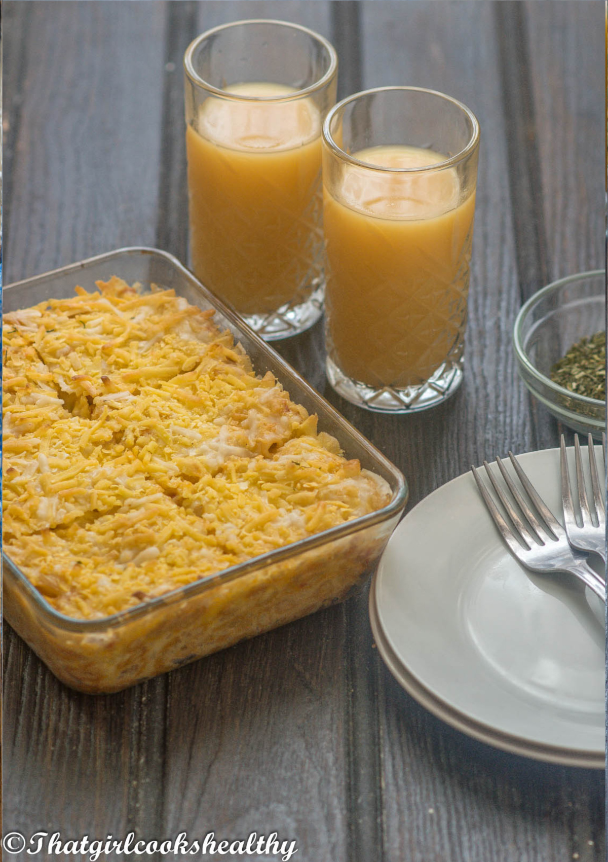 macaroni pie sliced into 6 with juice