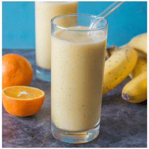 2 glasses of smoothie